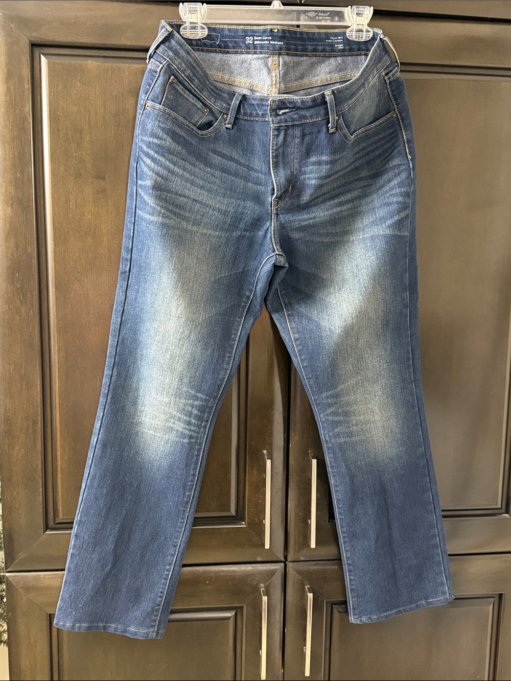 Levi’s Demi curve Straight-Leg Jeans size 32